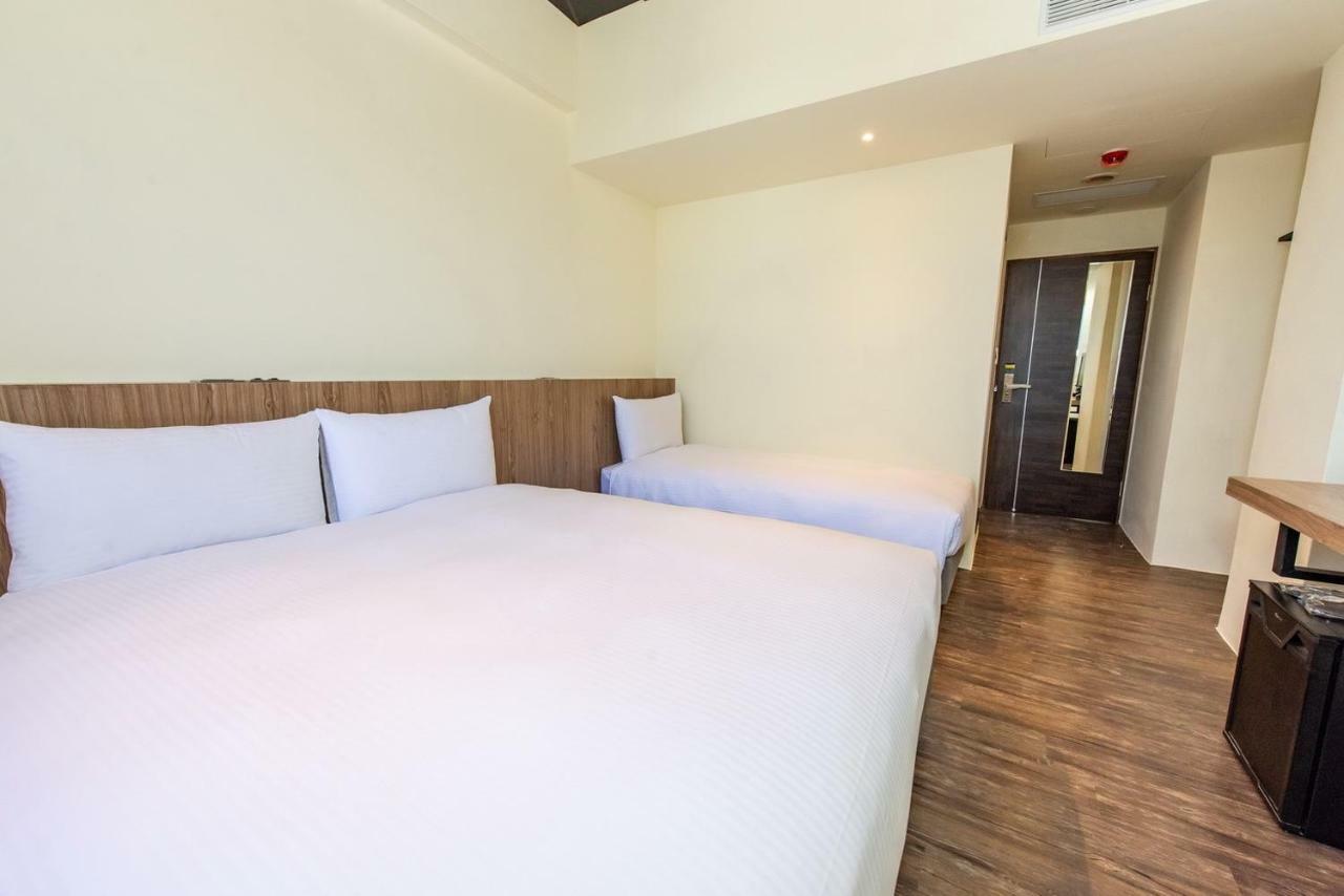 Traveller Inn Tiehua Cultural&Creative Hotel II T'ai-tung Exterior foto